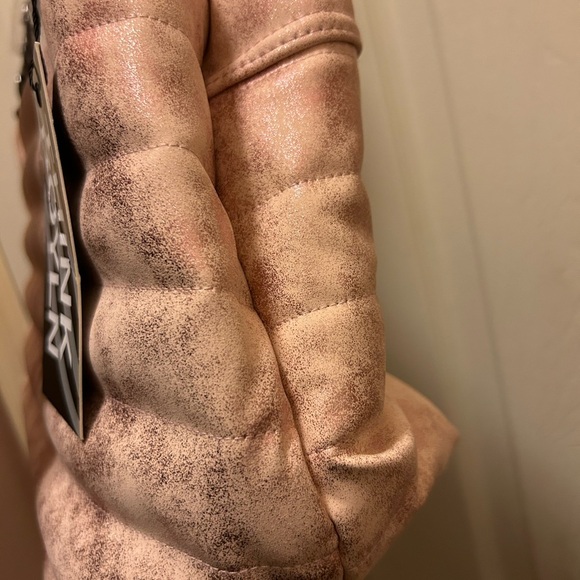 Think Royln NWT Pink w/ Rosegold Shoulder Bag - Picture 7 of 12